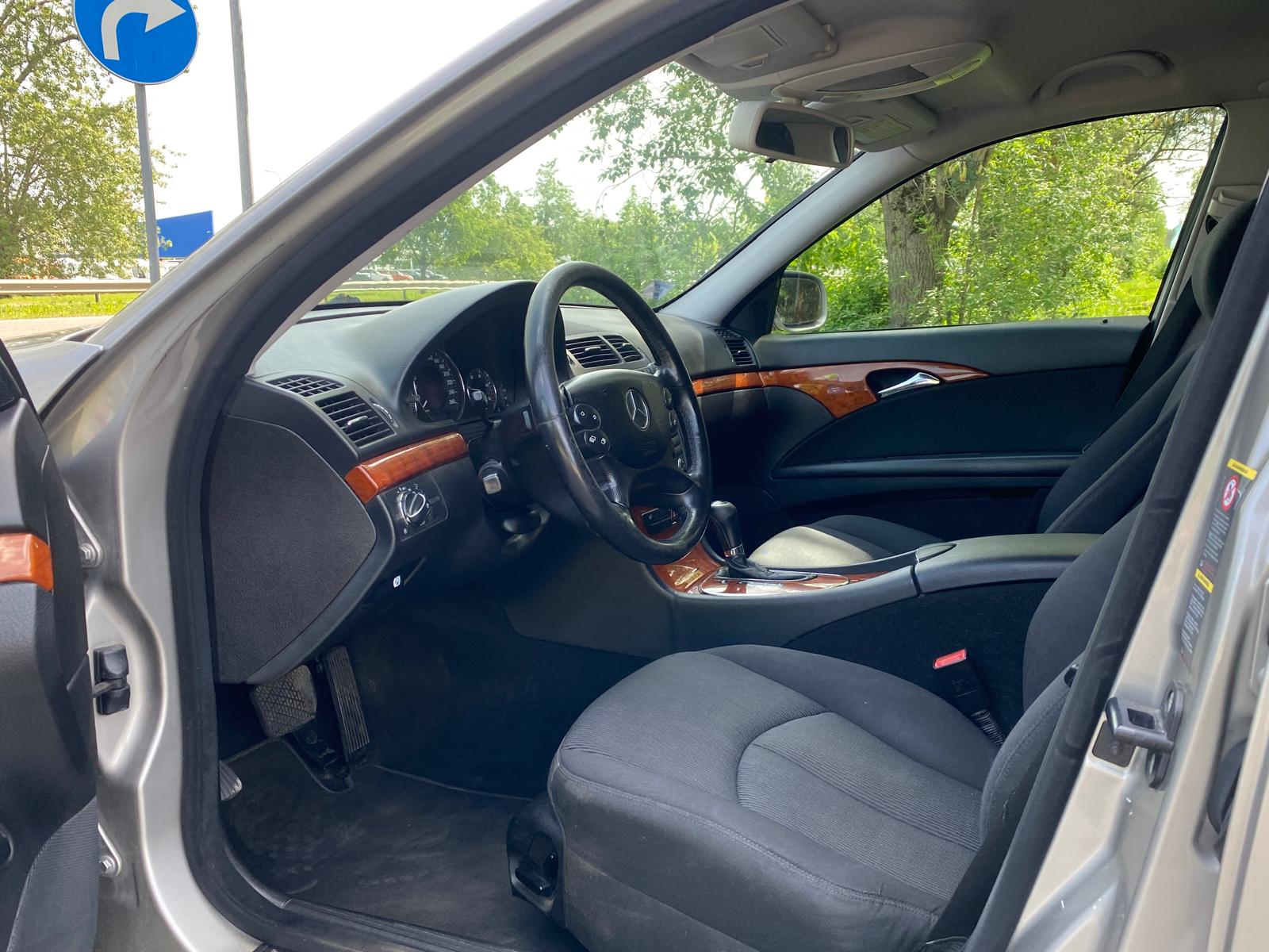 MERCEDES E220 CDI