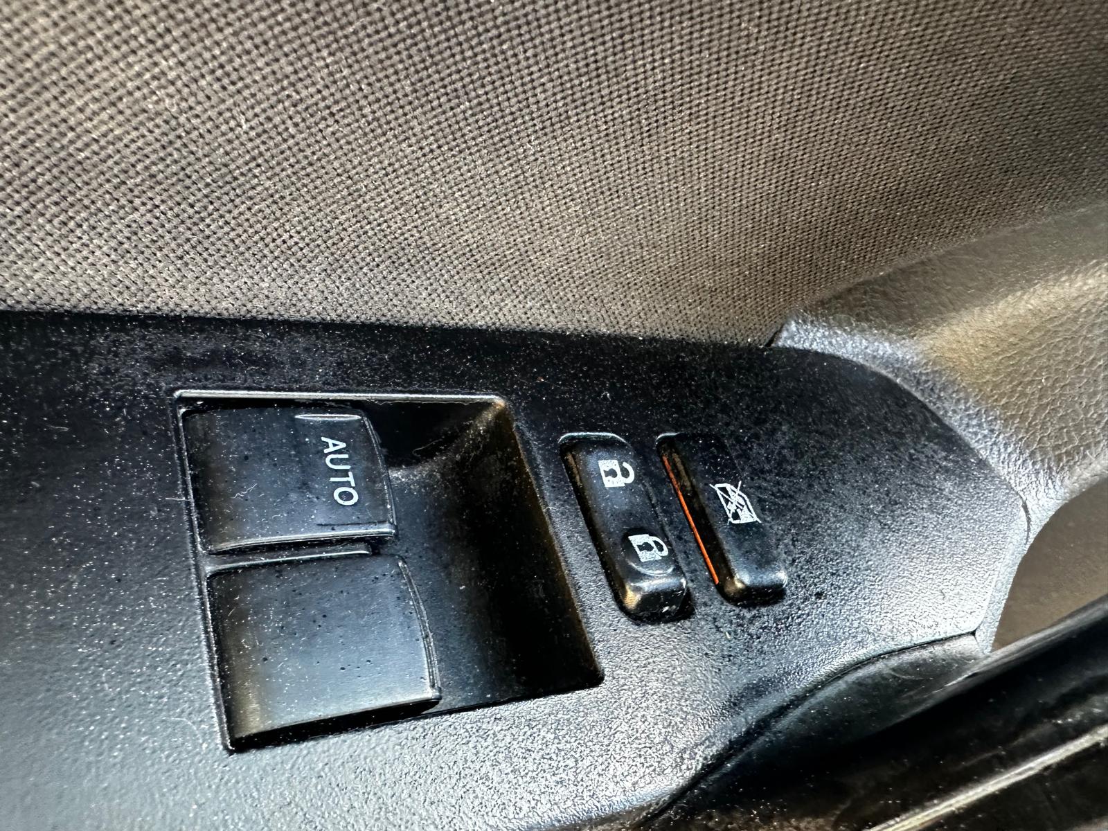 TOYOTA AURIS HYBRID