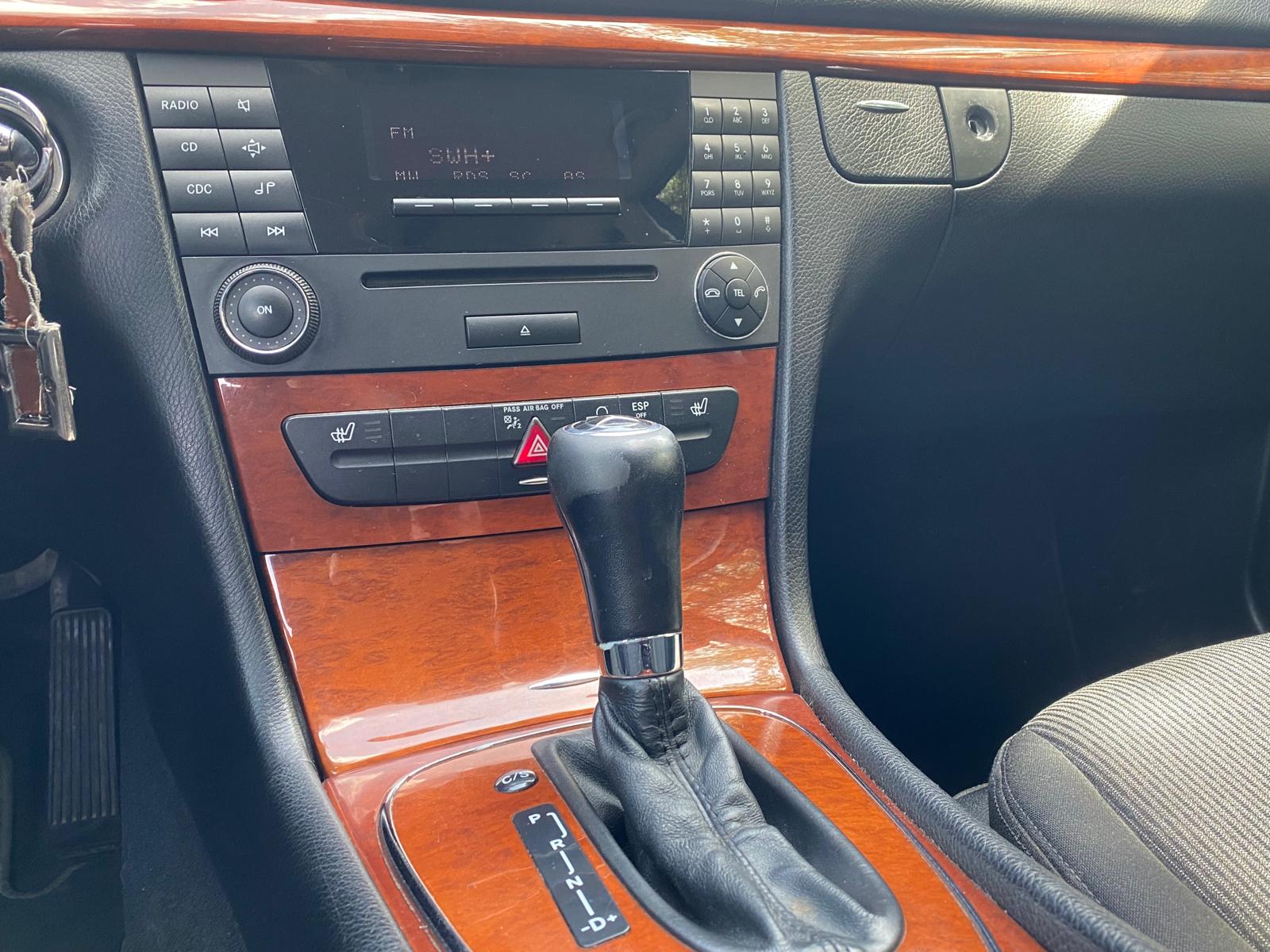 MERCEDES E220 CDI