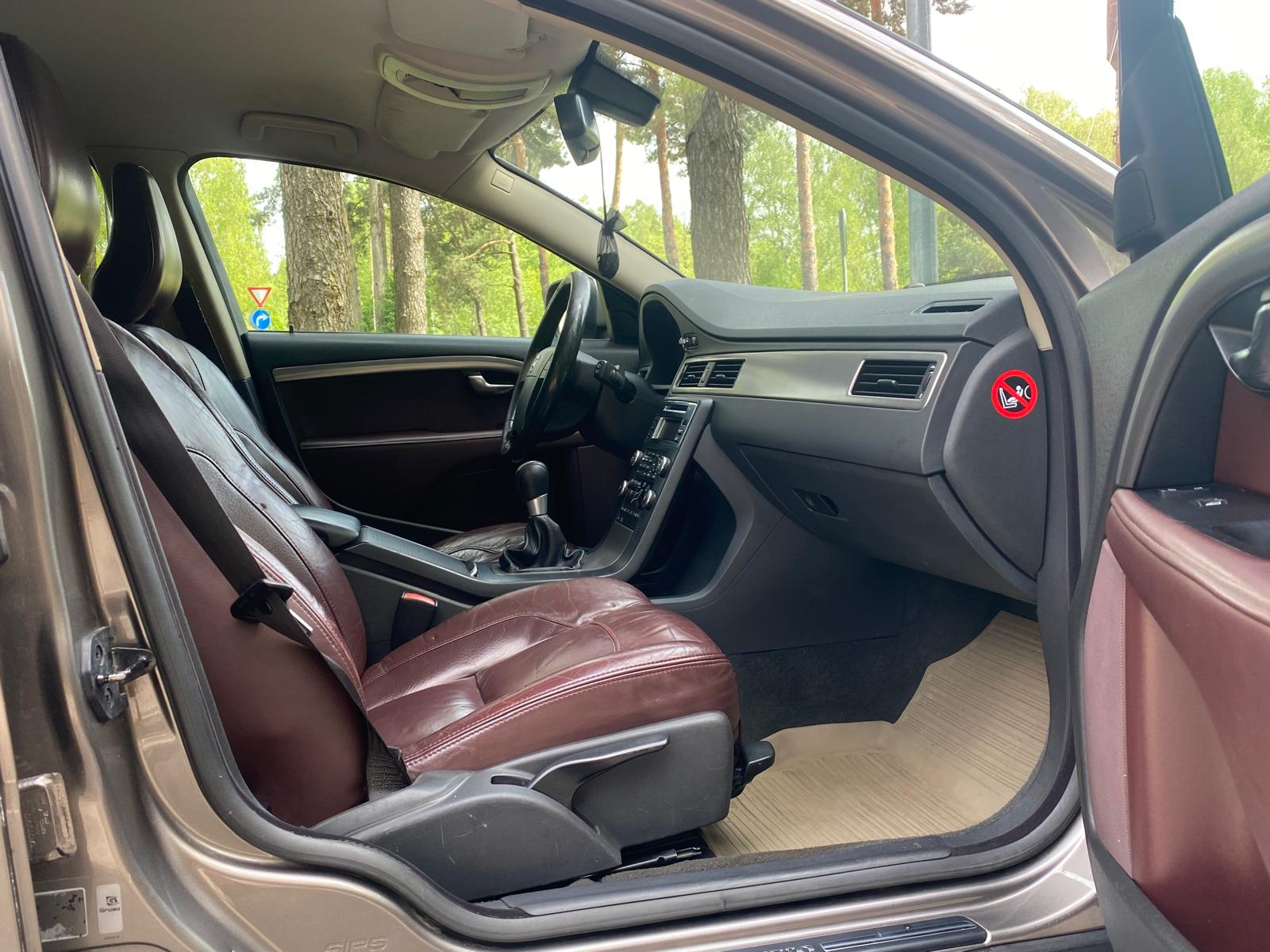 VOLVO XC70 4X4