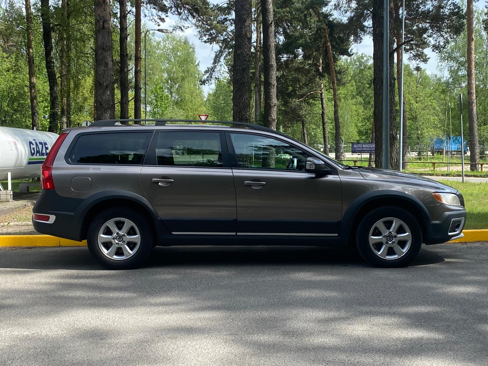 VOLVO XC70 4X4
