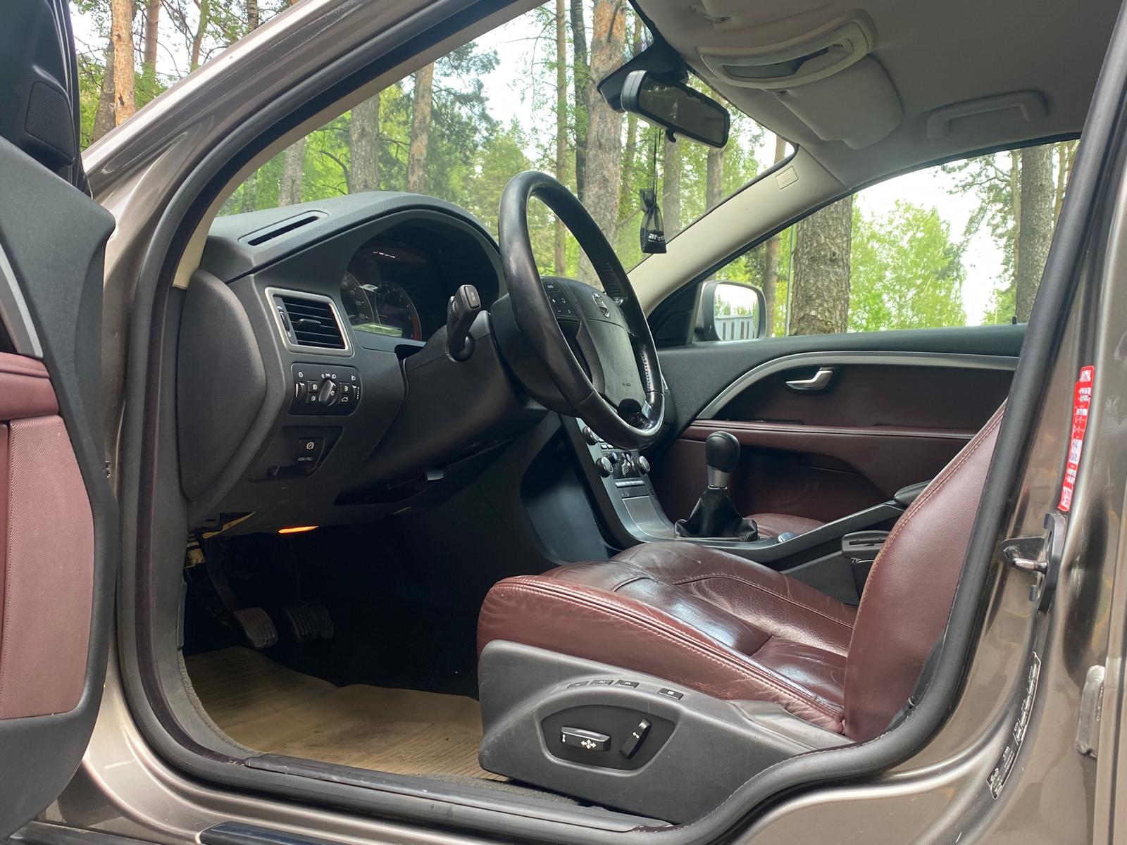 VOLVO XC70 4X4