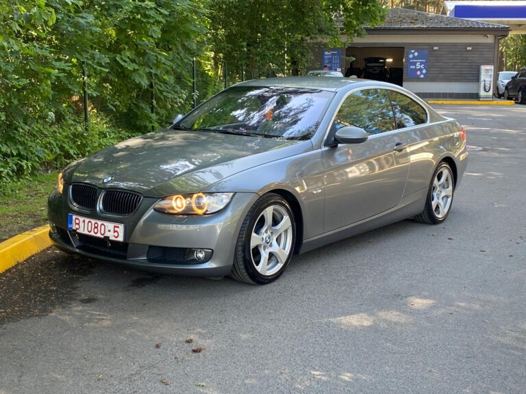 BMW 325 (E92)