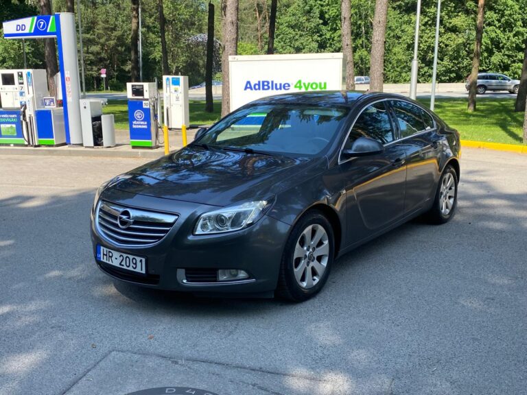 OPEL INSIGNIA
