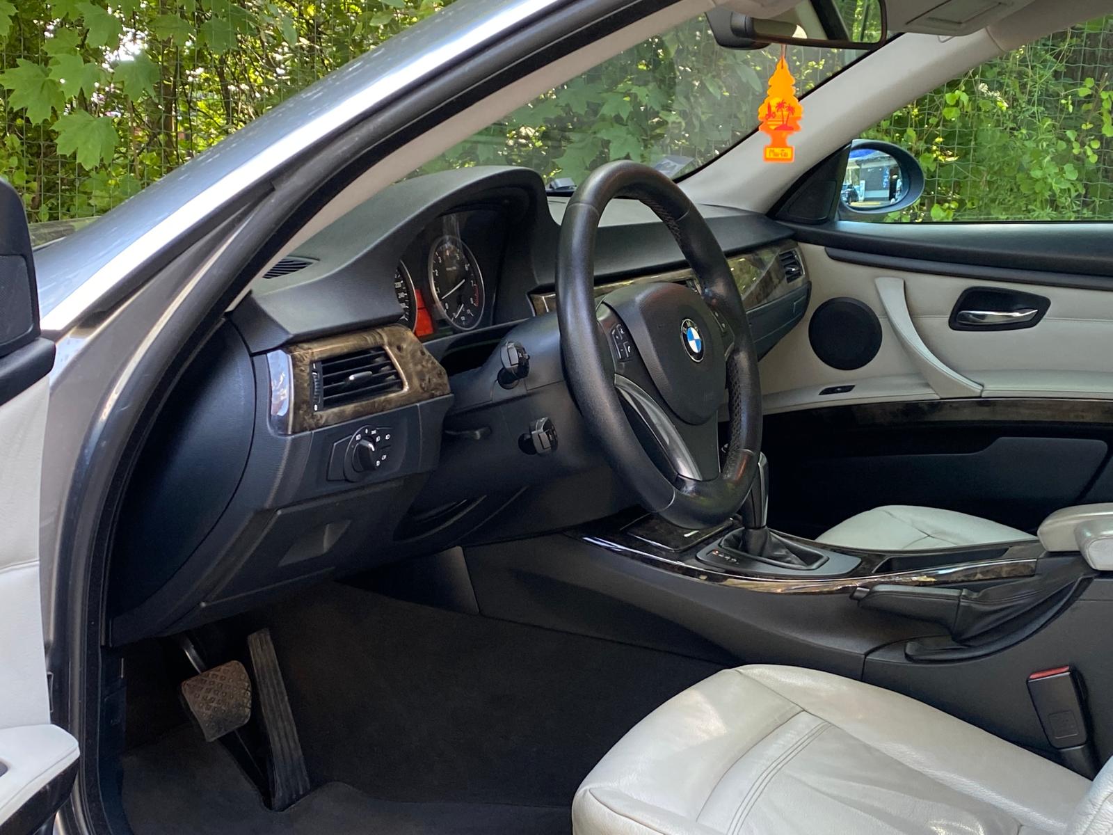 BMW 325 (E92)