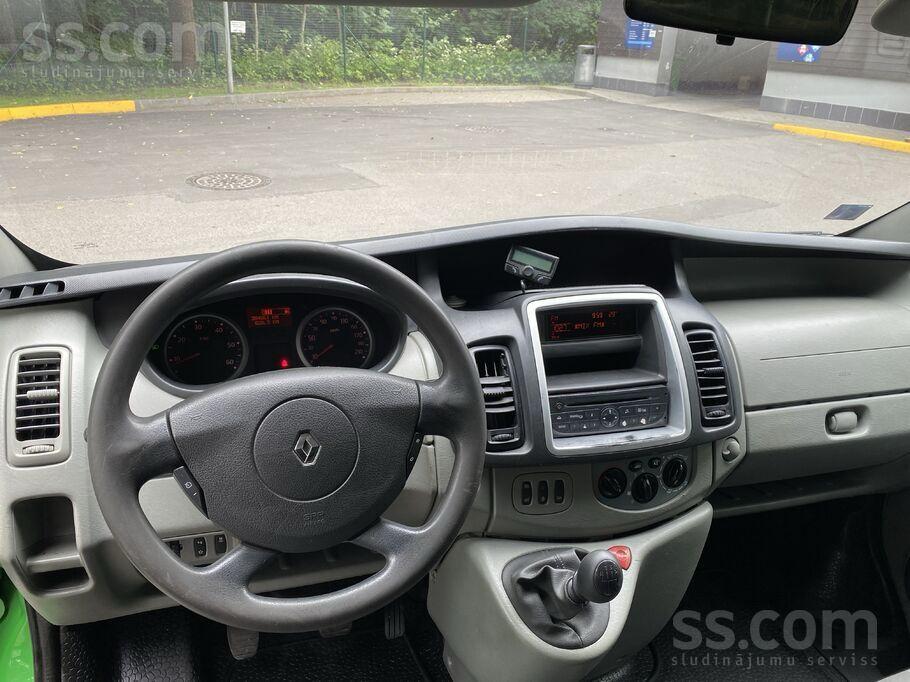 RENAULT TRAFIC KRAVAS BUSS-GARAIS