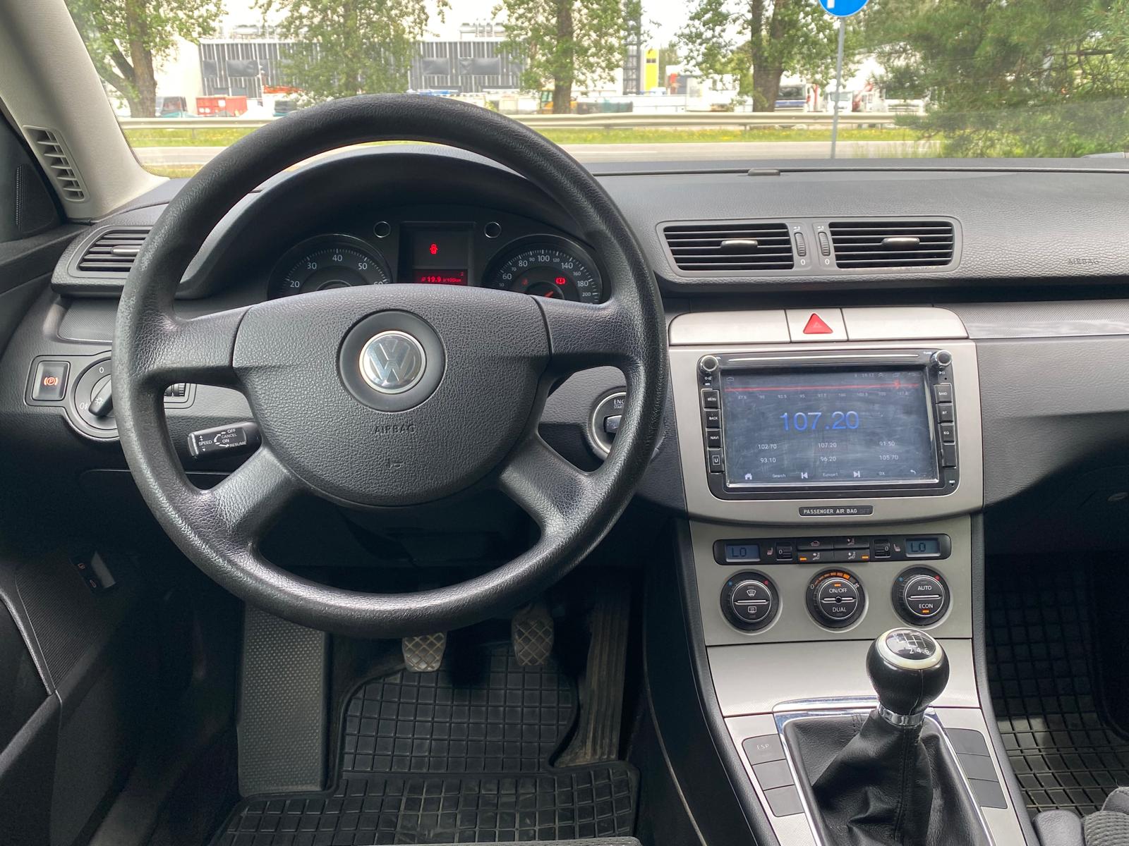 VW PASSAT (B6)