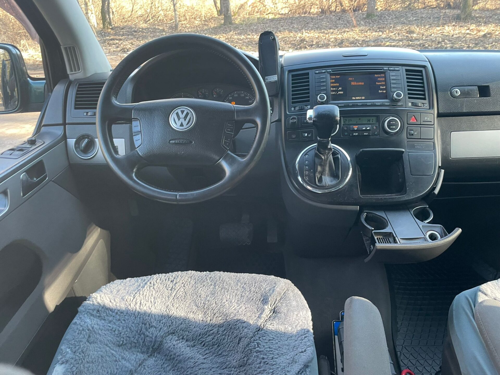 VW MULTIVAN 7-SEATER