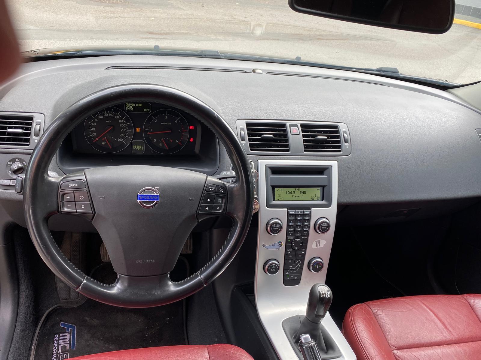 VOLVO C30