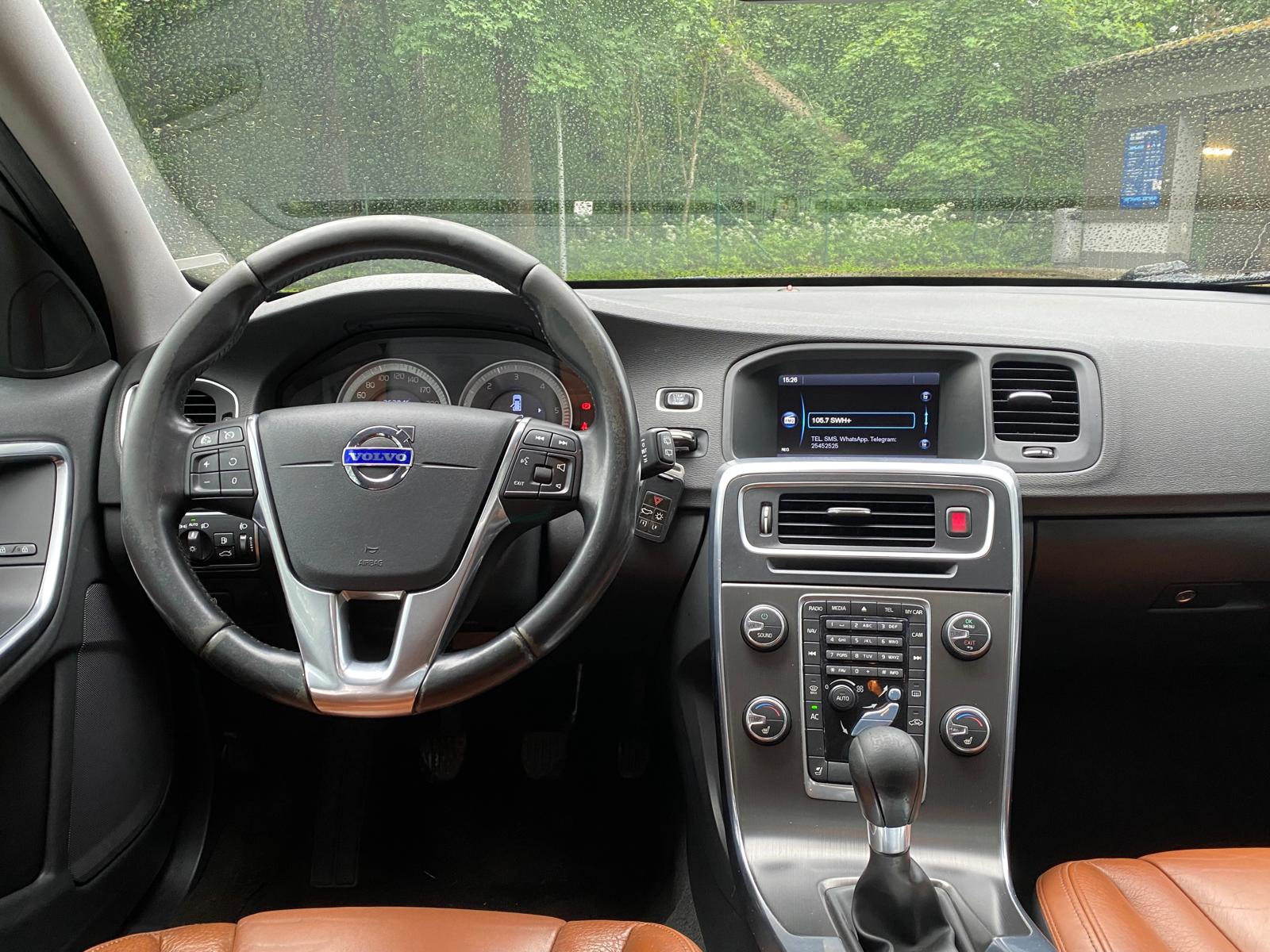 VOLVO V60 SUMMUM