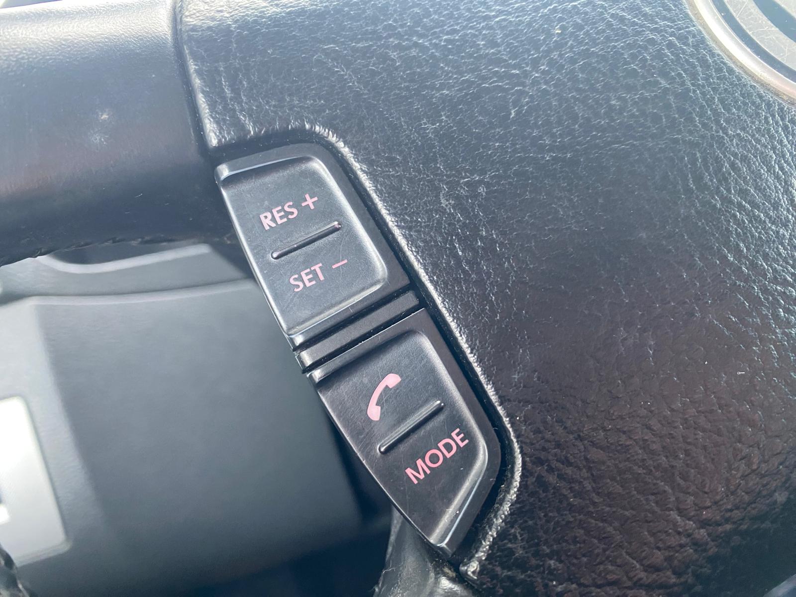 VW MULTIVAN 7-SEATER