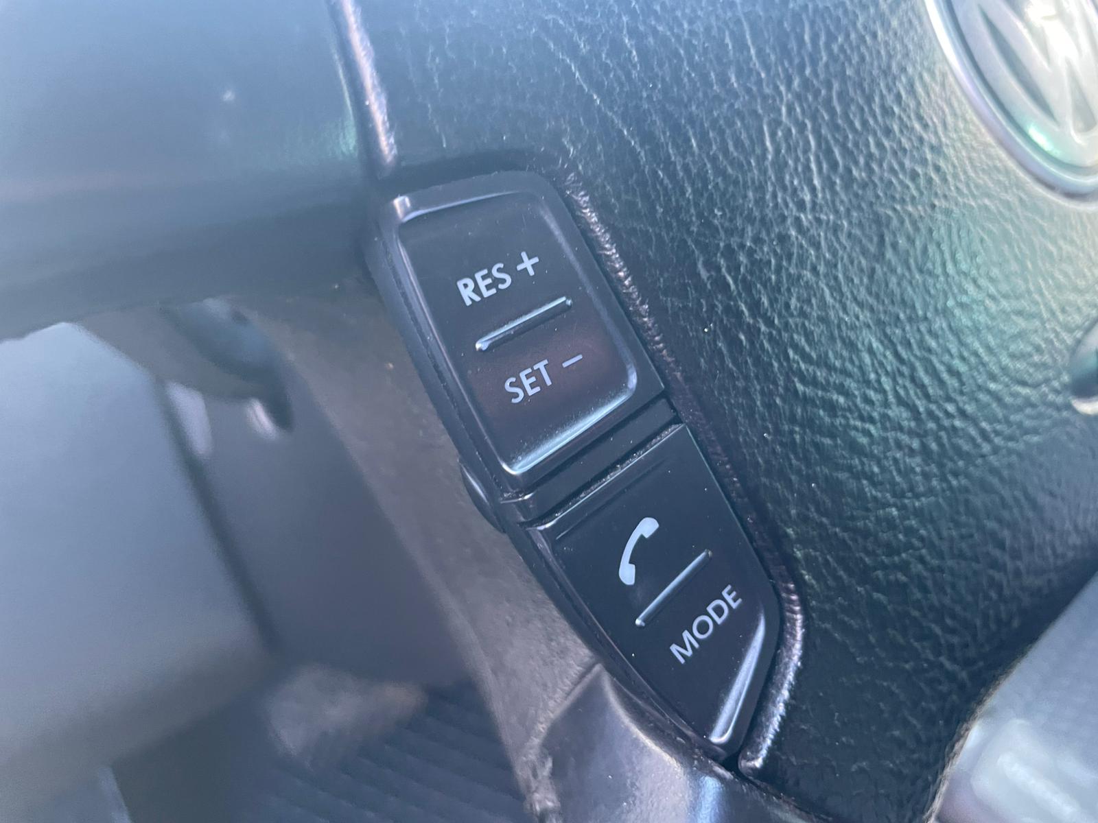 VW MULTIVAN 7-SEATER