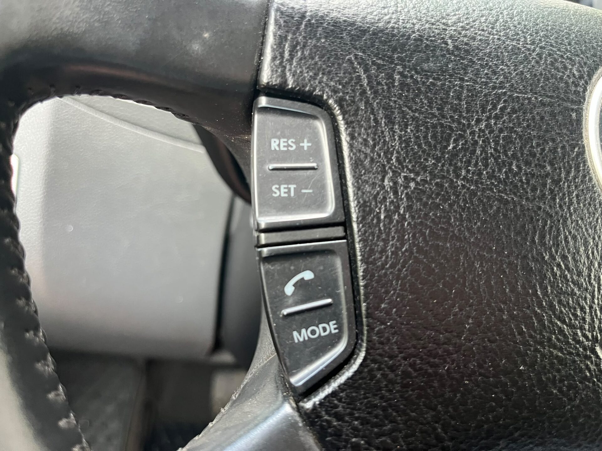 VW MULTIVAN 7-SEATER