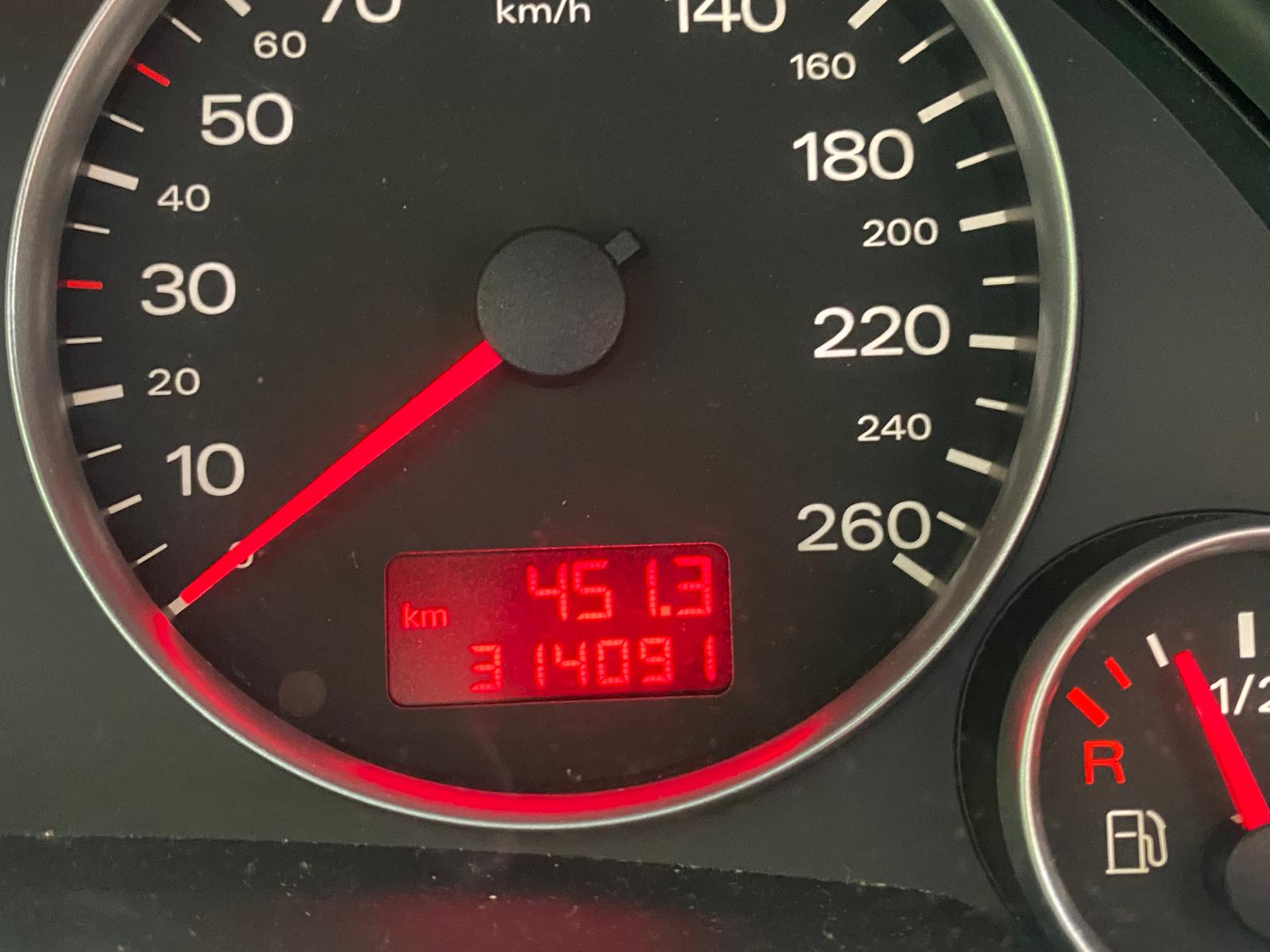 AUDI A4 S-LINE