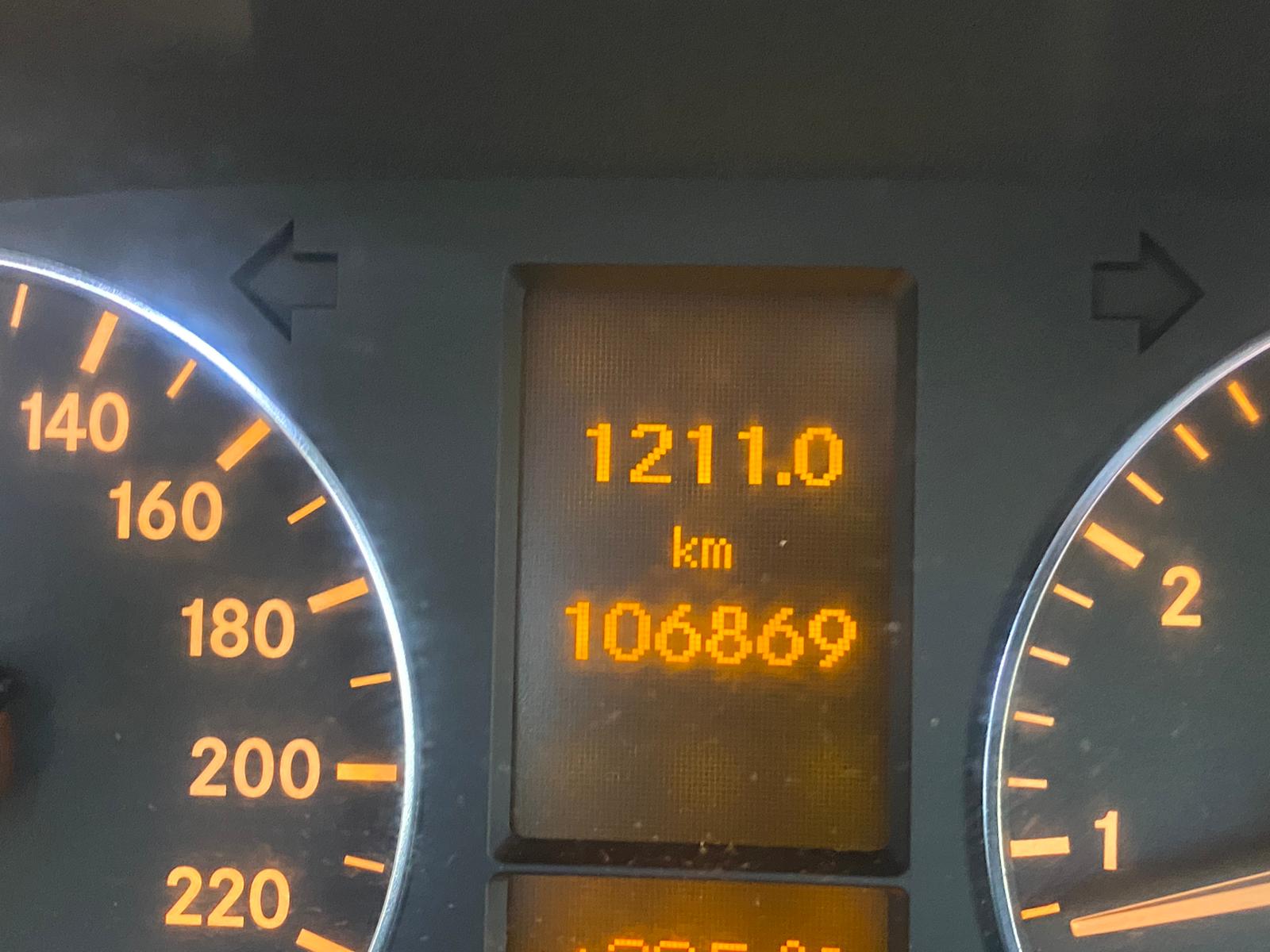 MERCEDES BENZ A200 AVANTGARDE