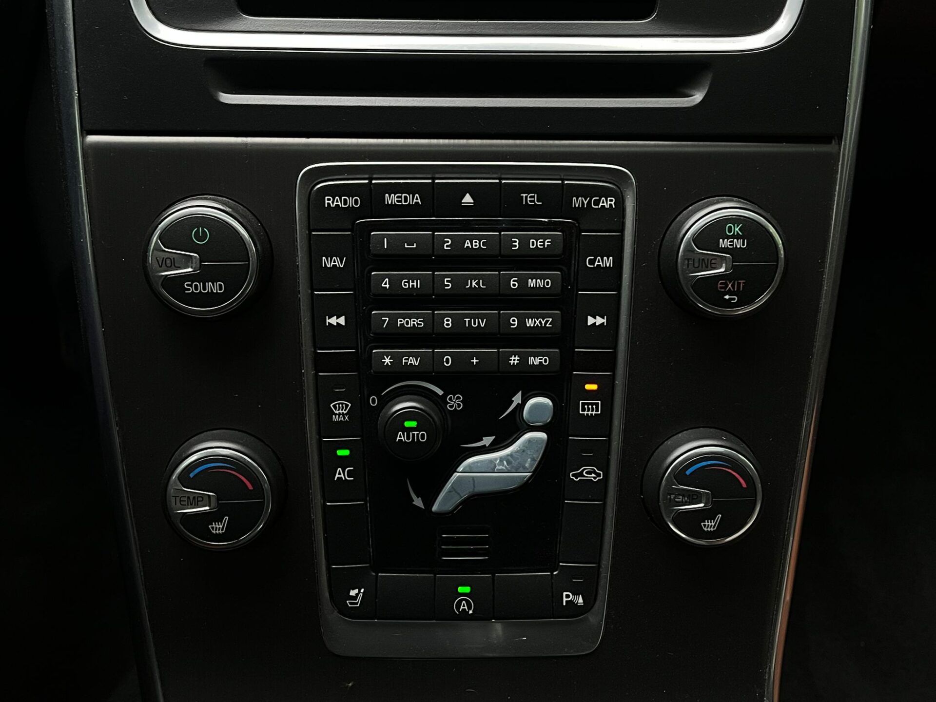 VOLVO V60 SUMMUM
