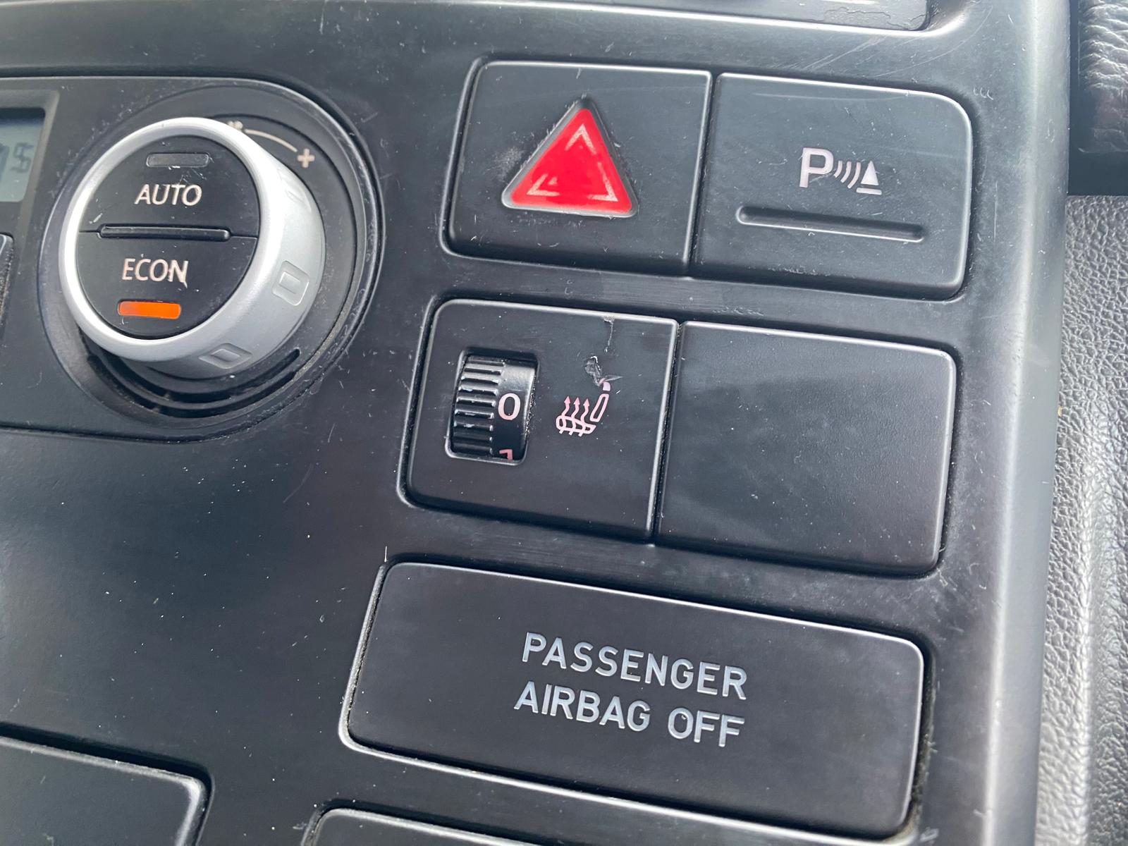 VW MULTIVAN 7-SEATER