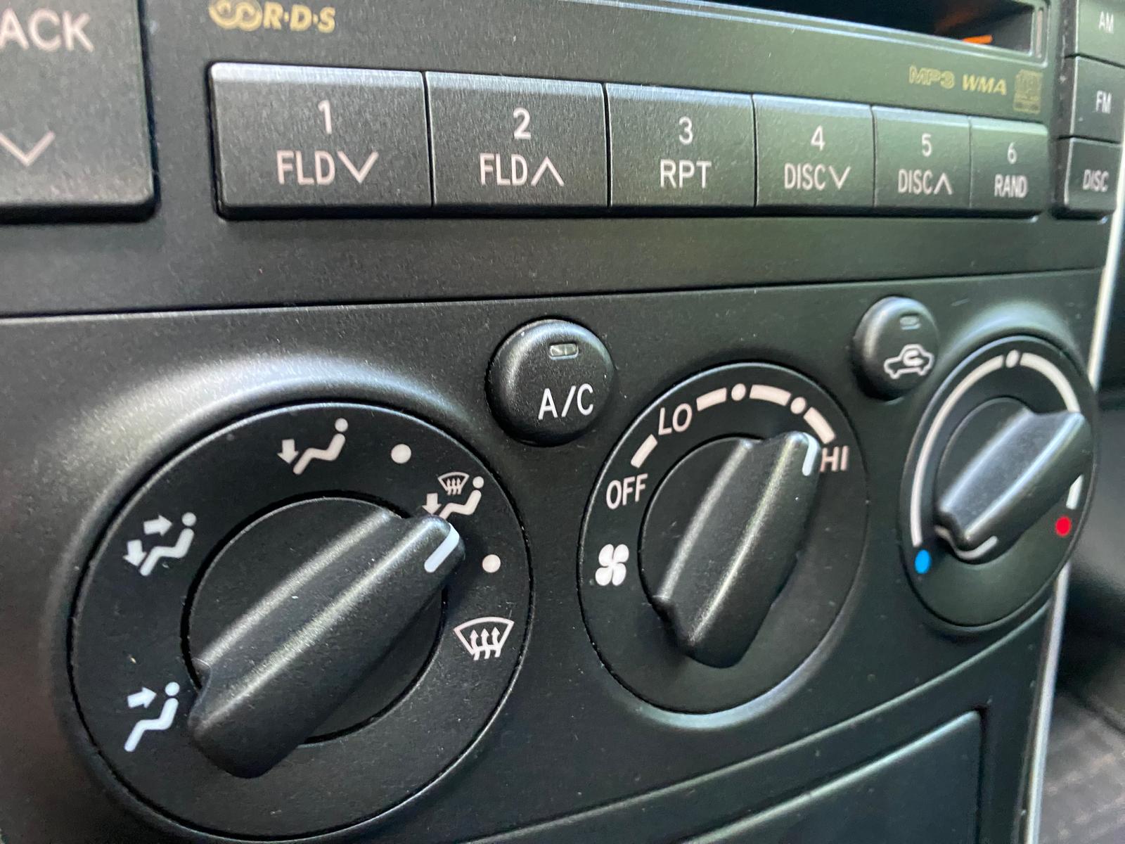 TOYOTA AVENSIS