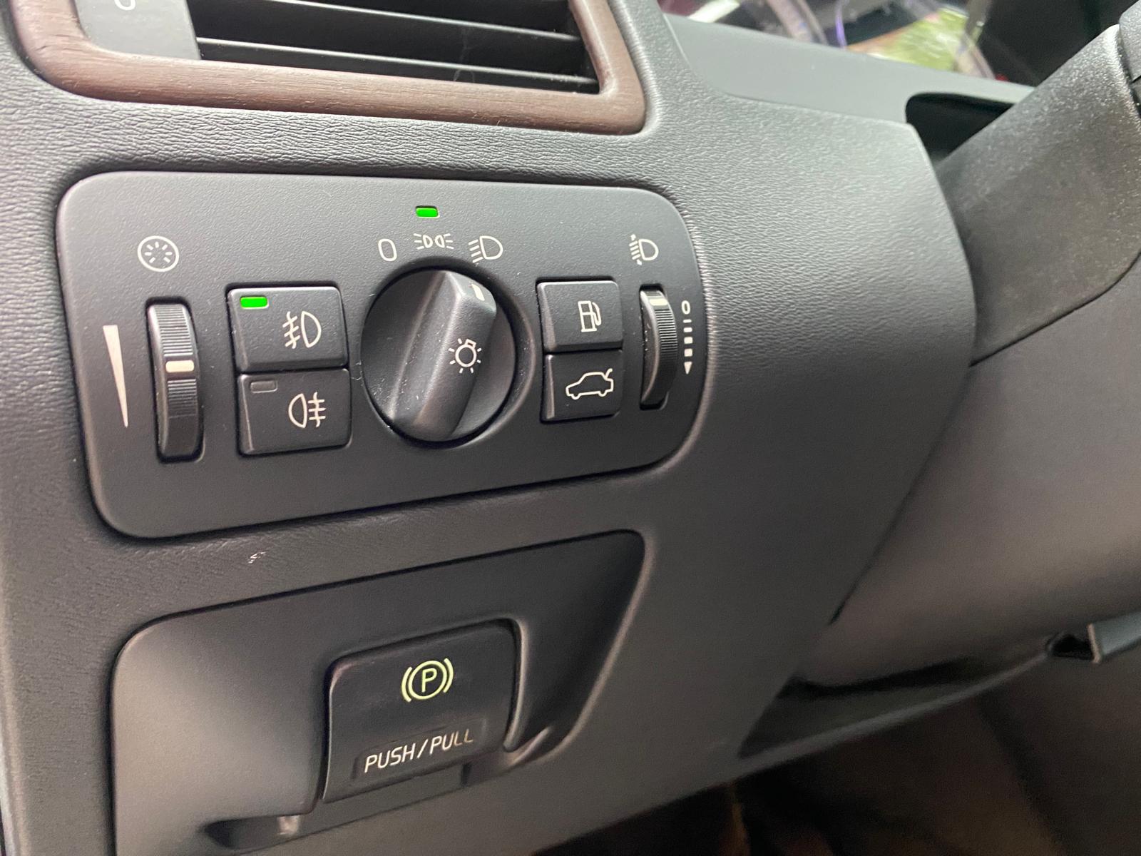VOLVO V70 SUMMUM