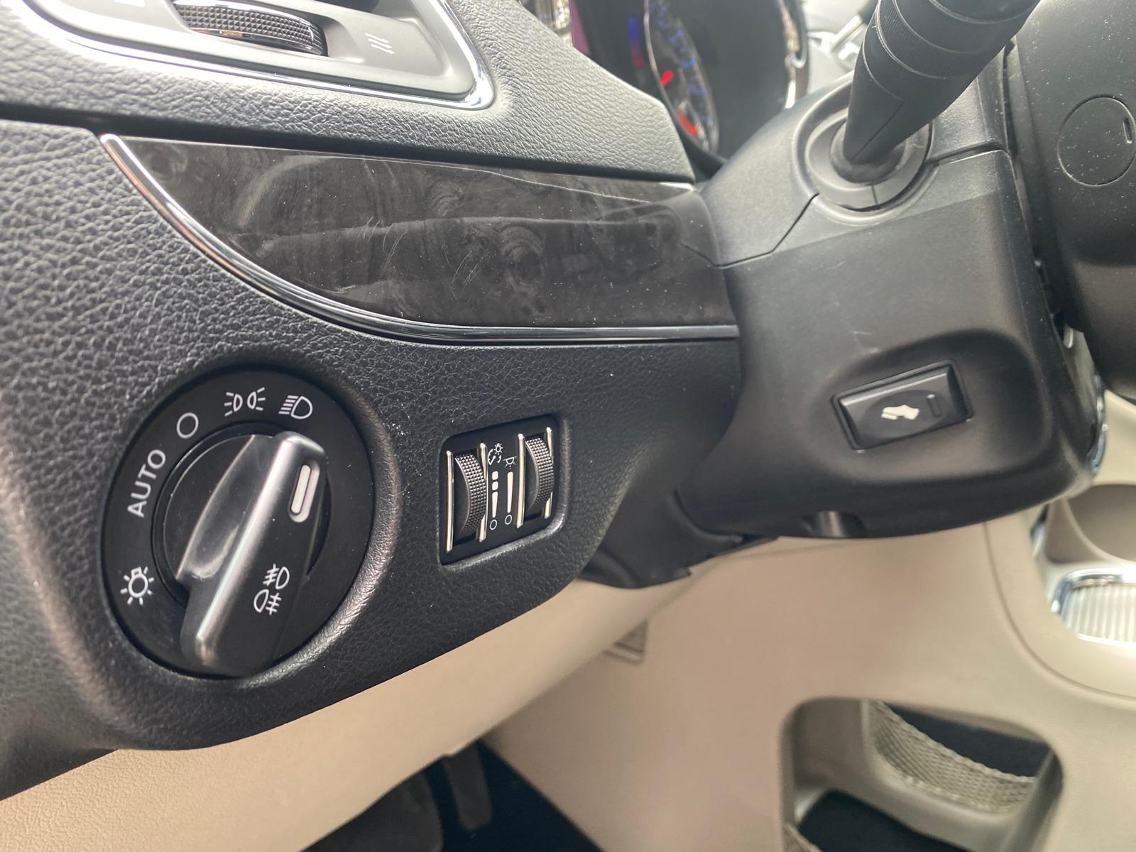LANCIA VOYAGER STOW&GO 7-VIETAS