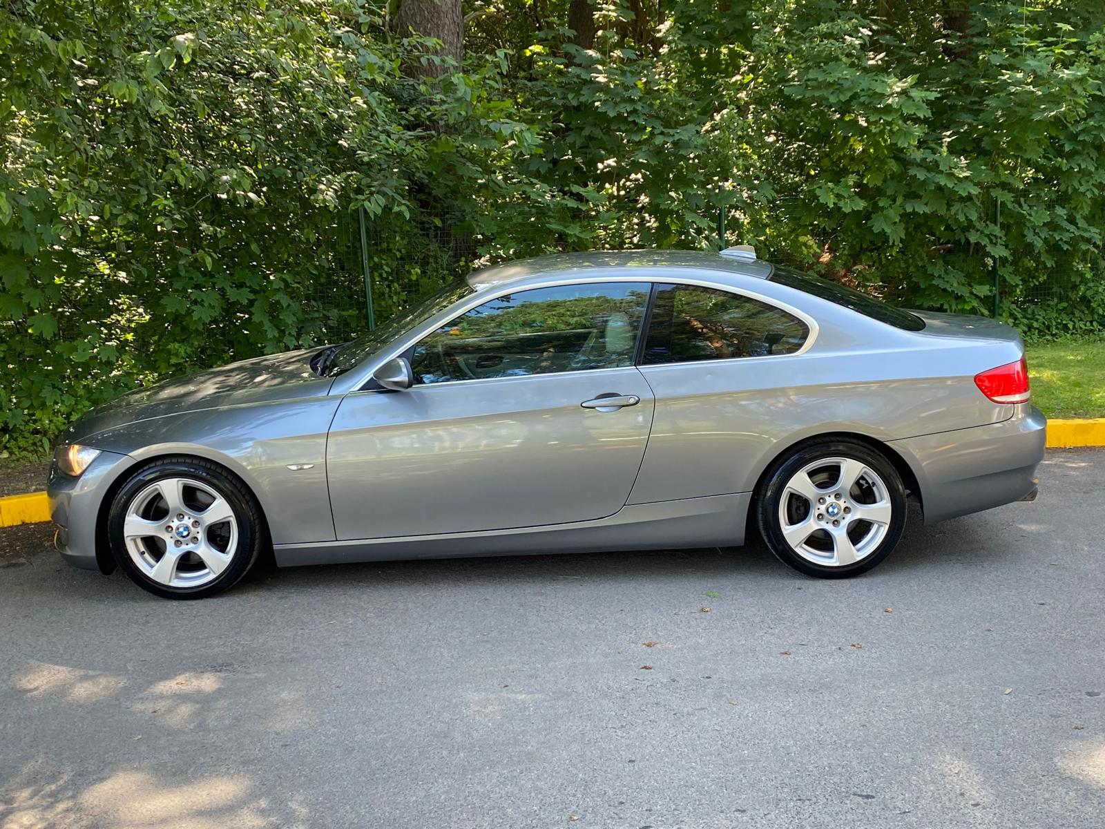 BMW 325 (E92)
