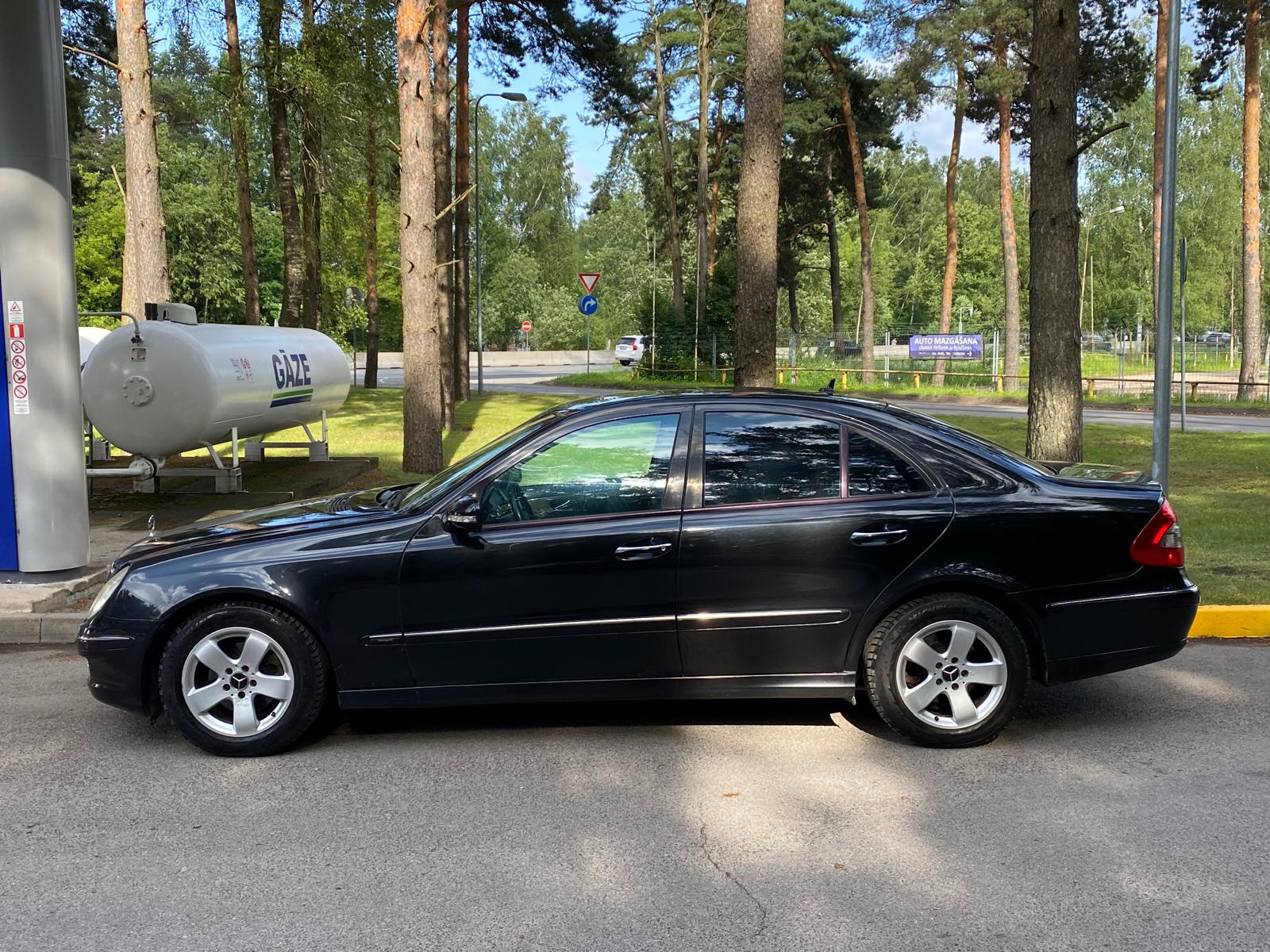 Mercedes Benz E220 Avantgarde