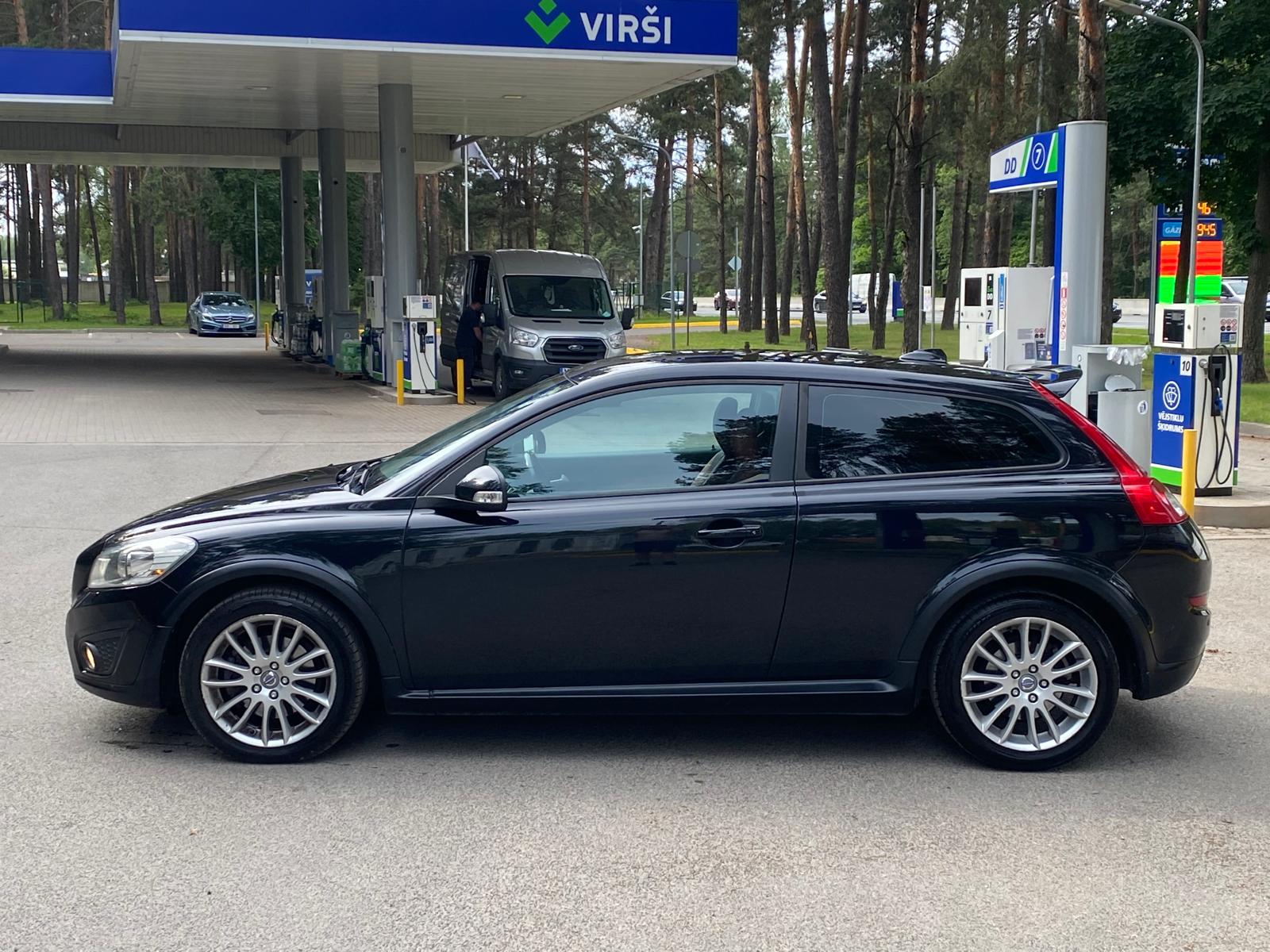 VOLVO C30