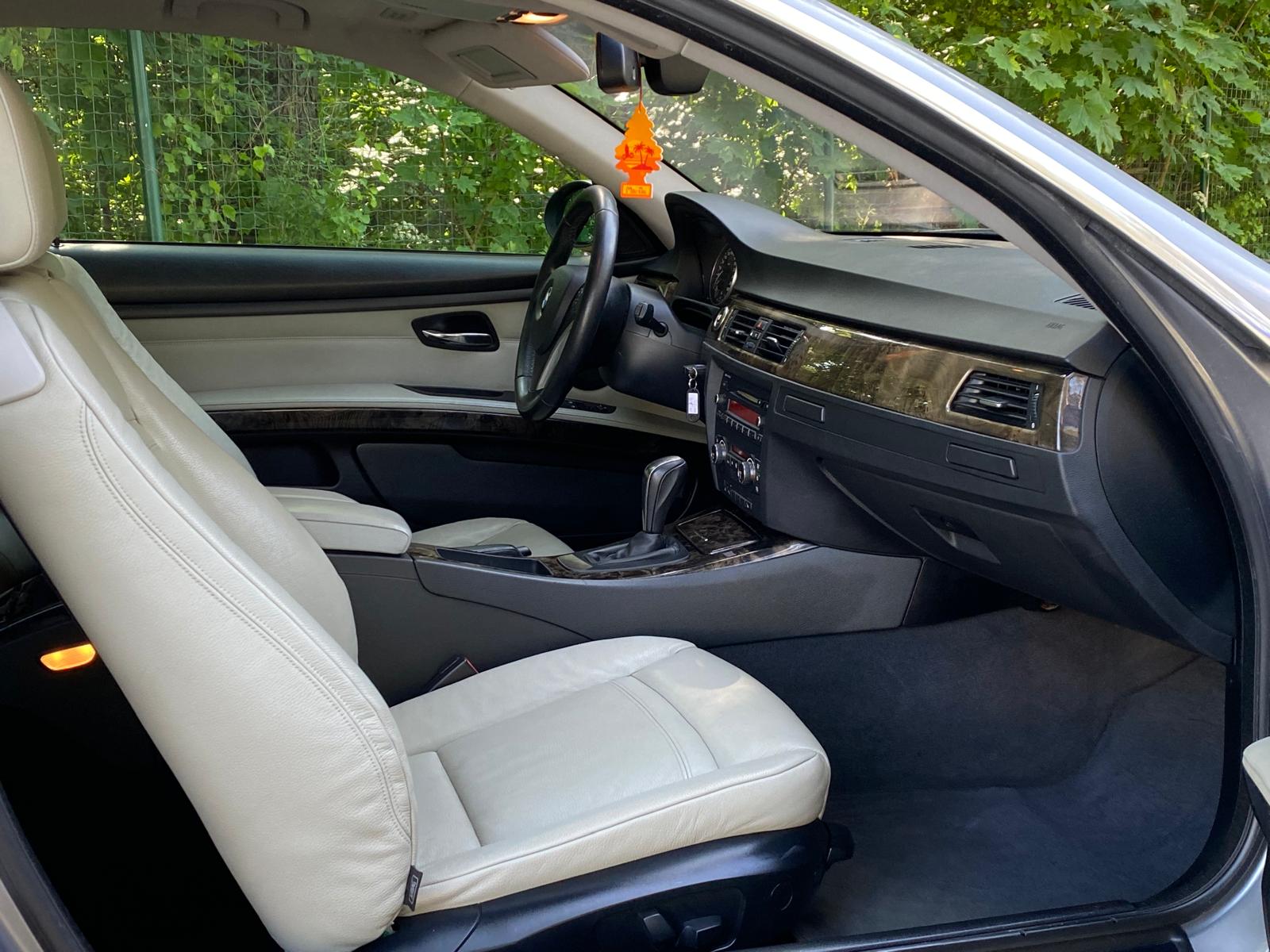 BMW 325 (E92)