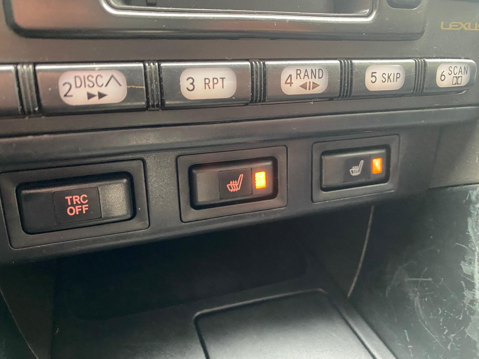 LEXUS IS 200