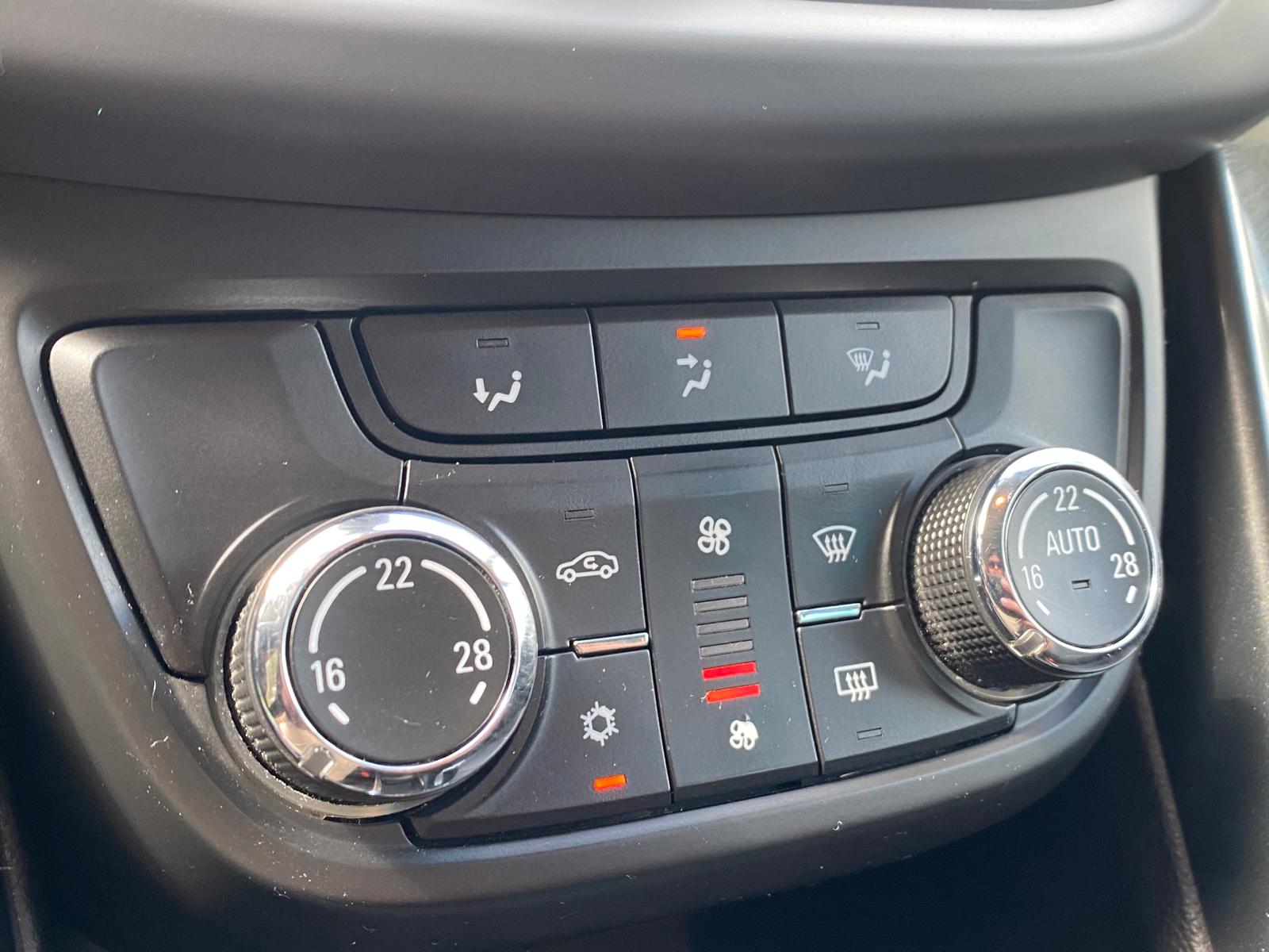 OPEL ZAFIRA TOURER 7 vietas
