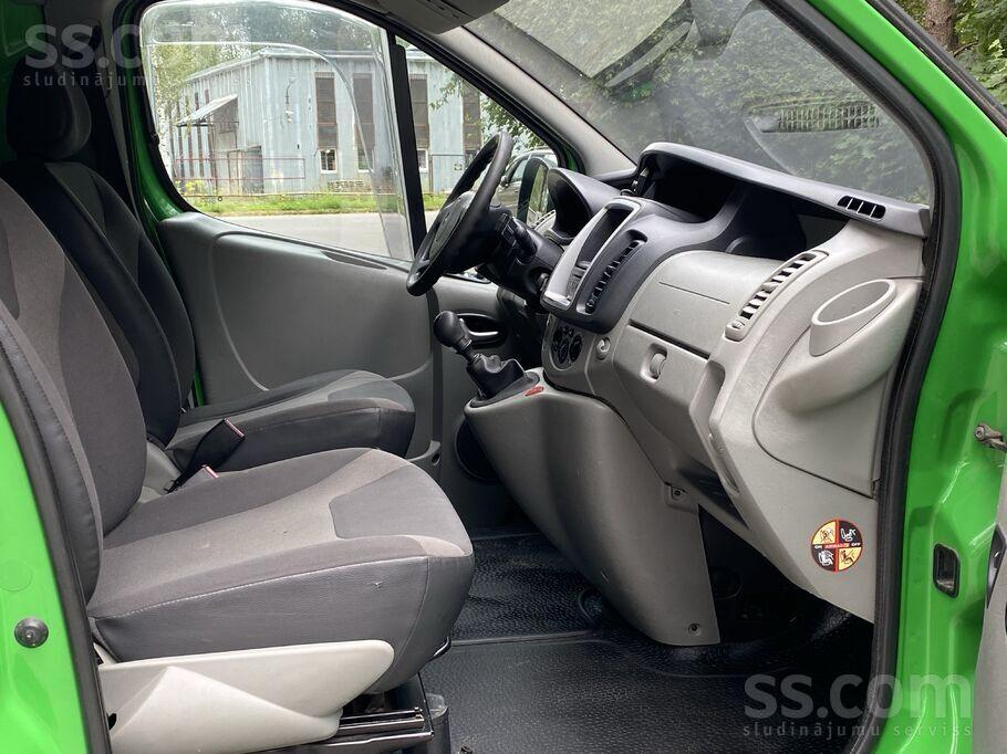 RENAULT TRAFIC KRAVAS BUSS-GARAIS
