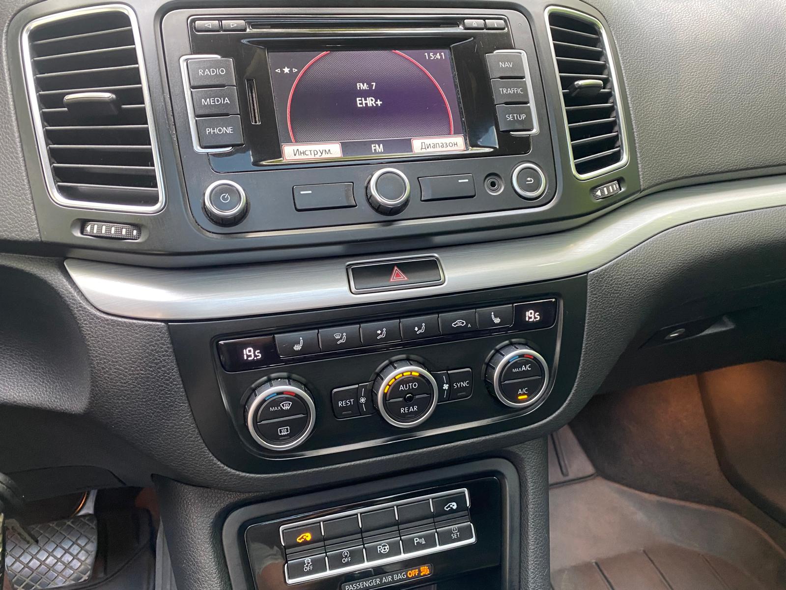VW SHARAN HIGHLINE 7-VIETAS