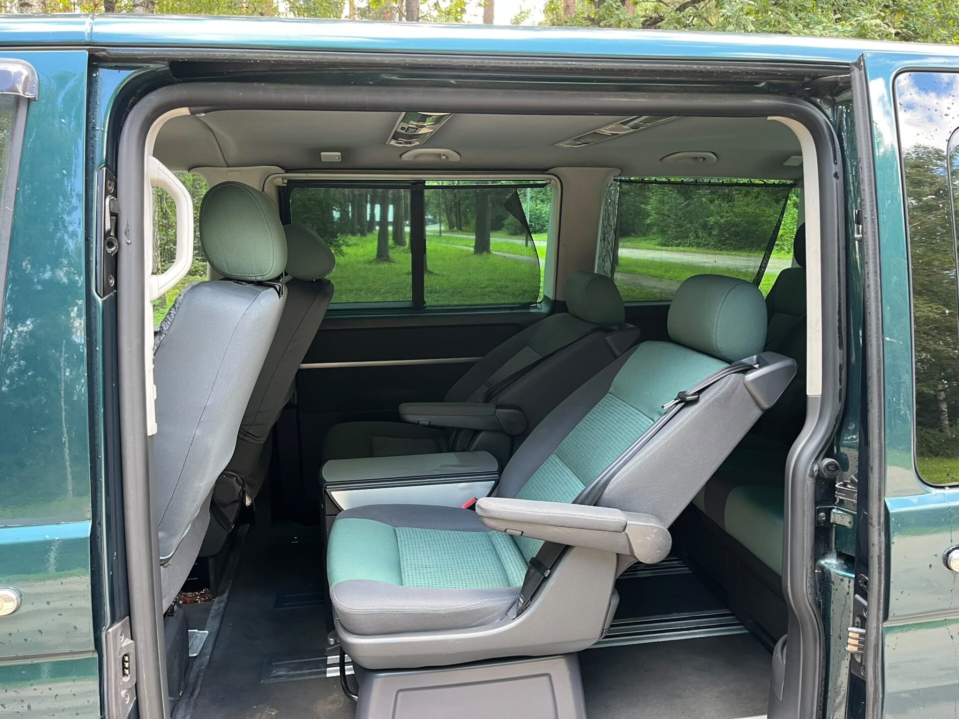 VW MULTIVAN 7-SEATER