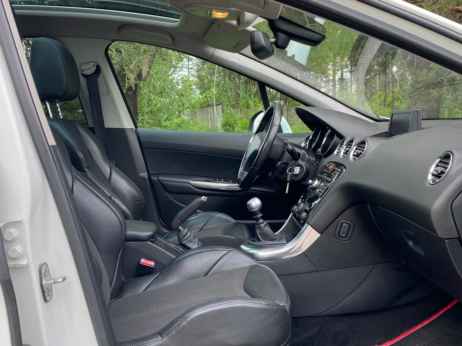 PEUGEOT 308 GTI