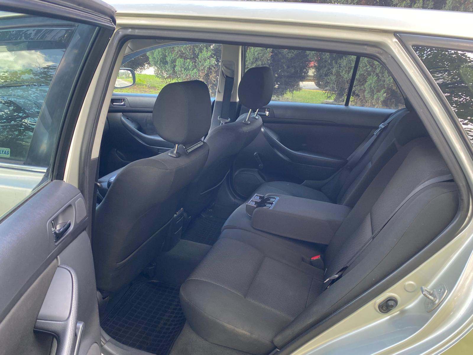 TOYOTA AVENSIS