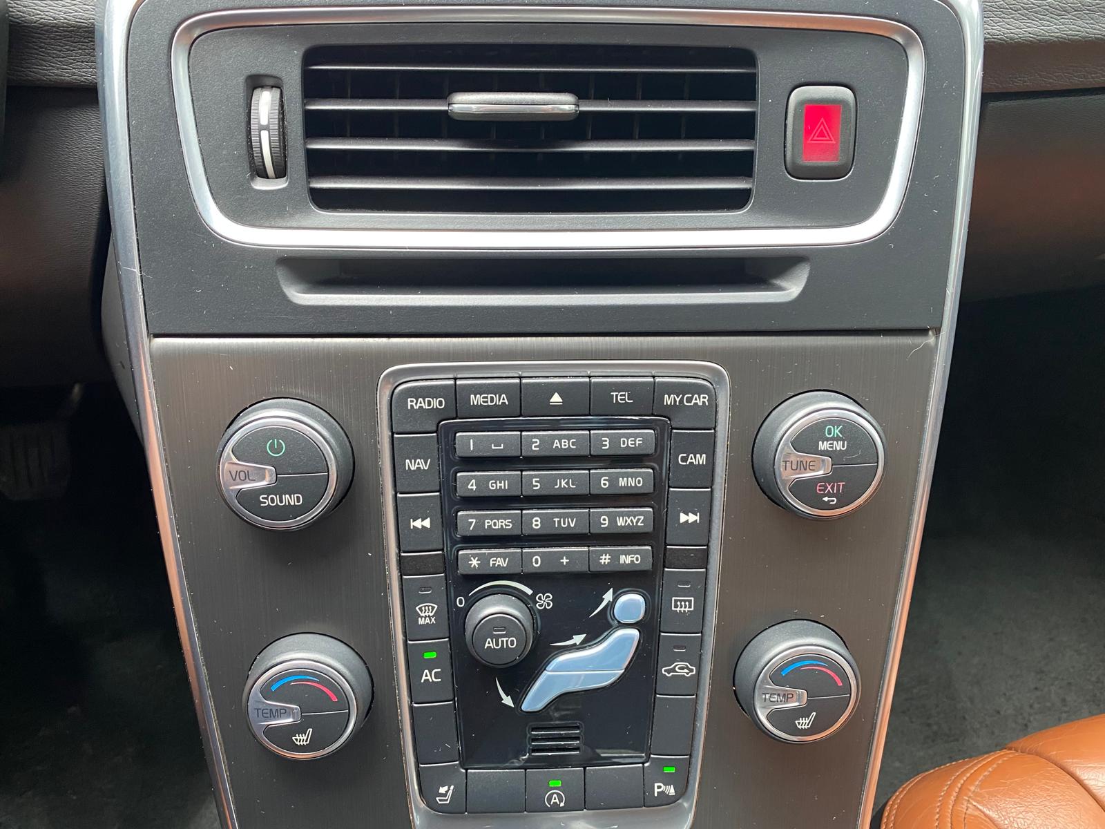 VOLVO V60 SUMMUM
