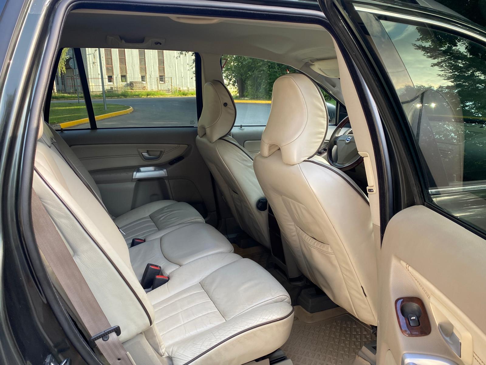 VOLVO XC90 7-VIETAS