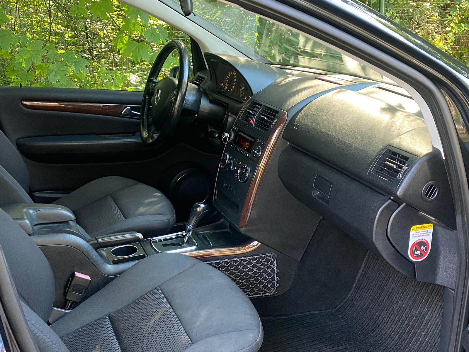 MERCEDES BENZ A200 AVANTGARDE