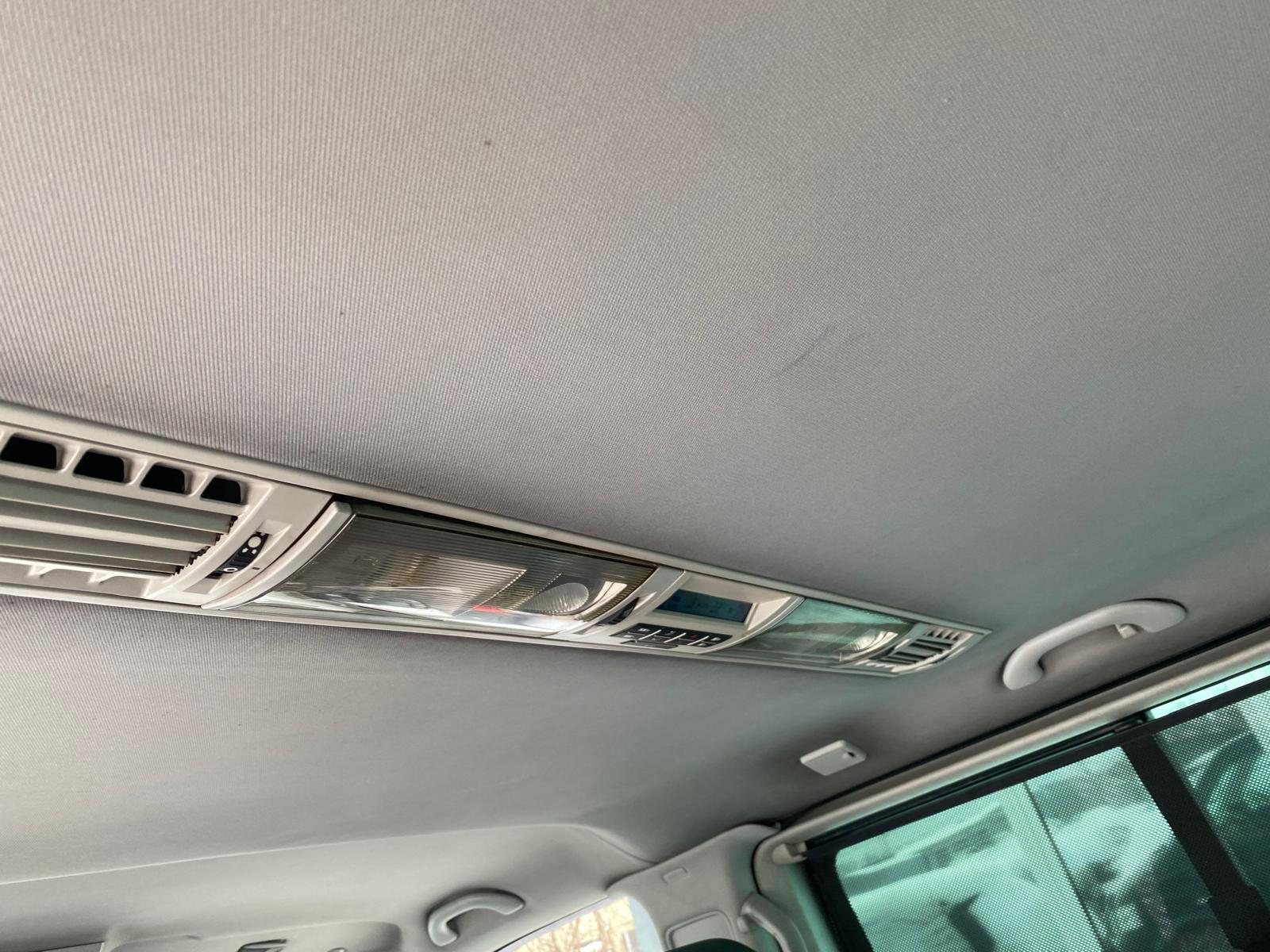 VW MULTIVAN 7-SEATER