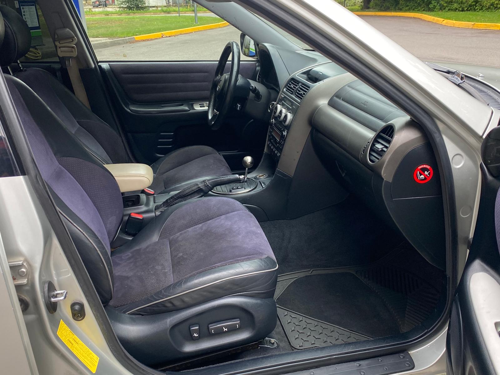 LEXUS IS 200