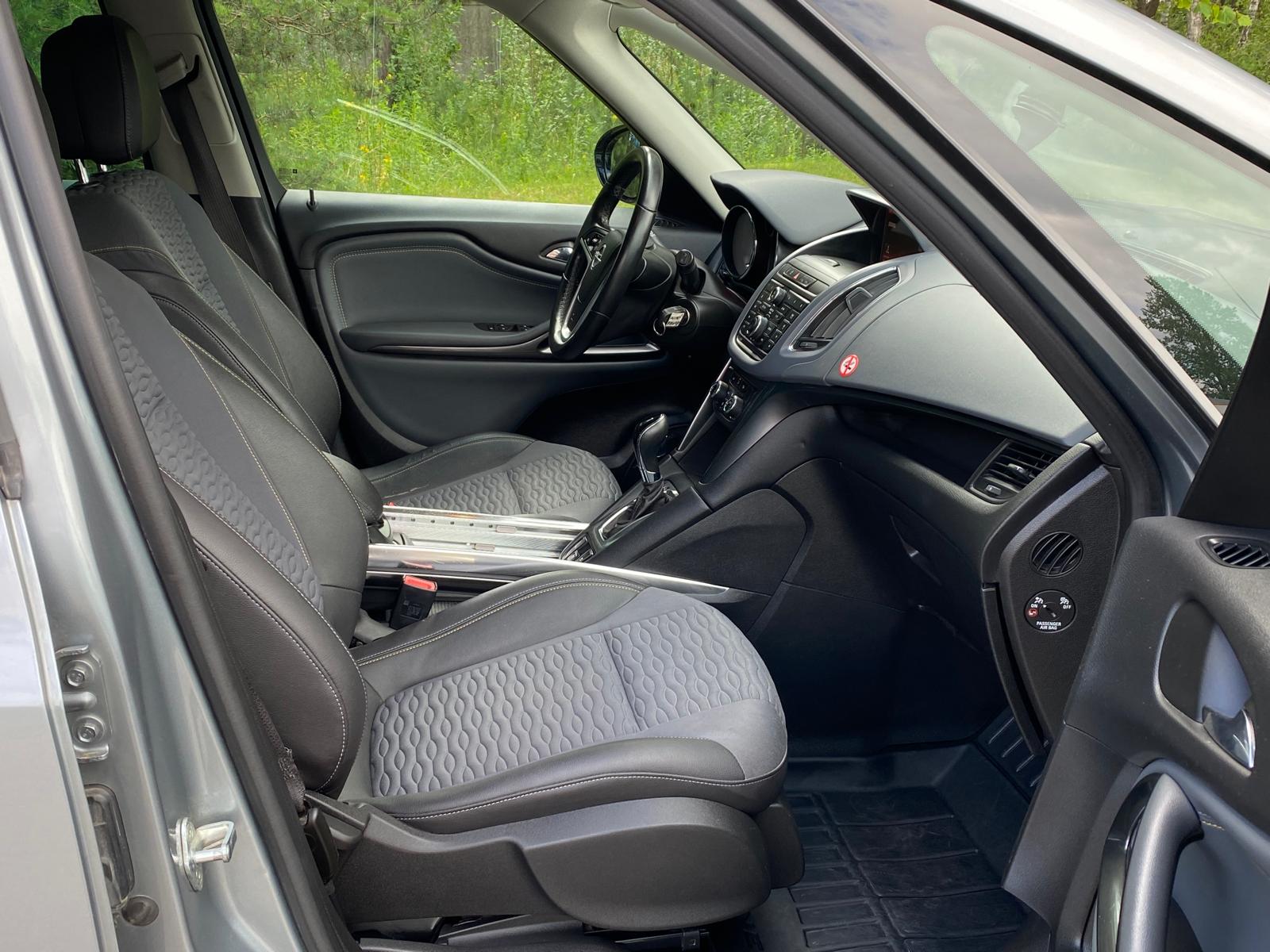 OPEL ZAFIRA TOURER 7 vietas