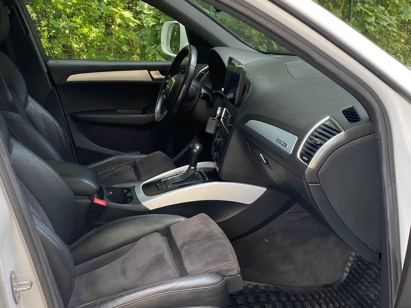 AUDI Q5 QUATTRO