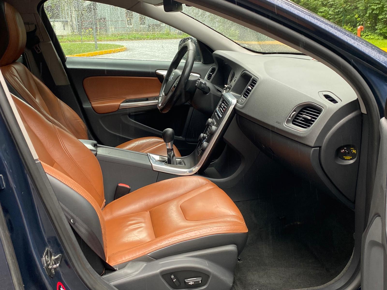 VOLVO V60 SUMMUM