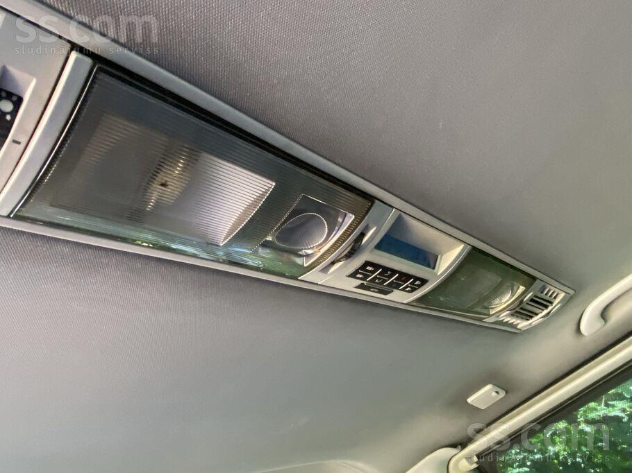 VW MULTIVAN 7-SEATER