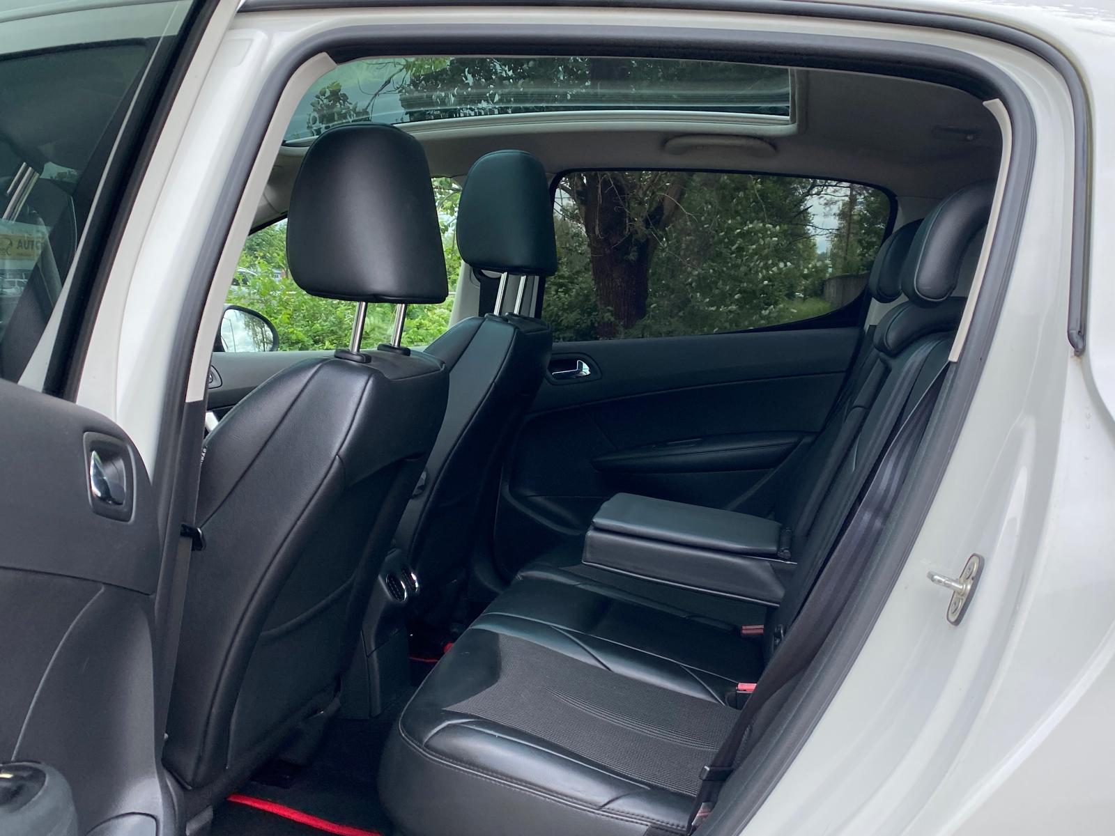 PEUGEOT 308 GTI
