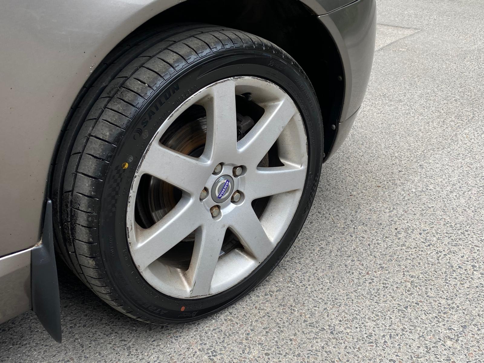 VOLVO S80
