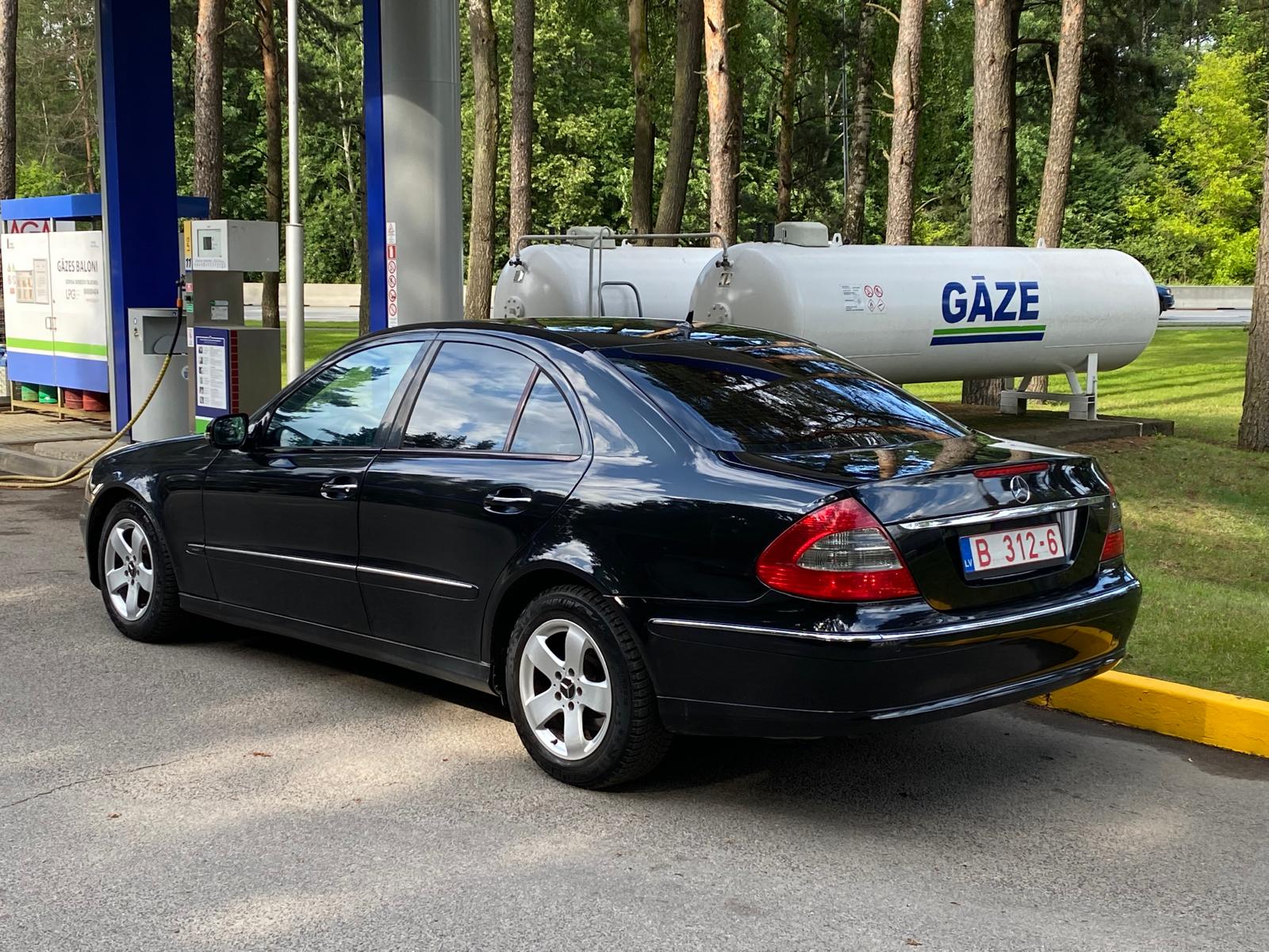 Mercedes Benz E220 Avantgarde