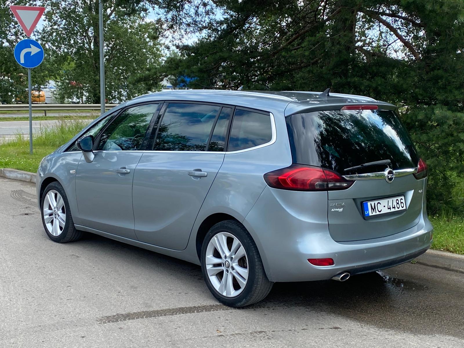 OPEL ZAFIRA TOURER 7 vietas