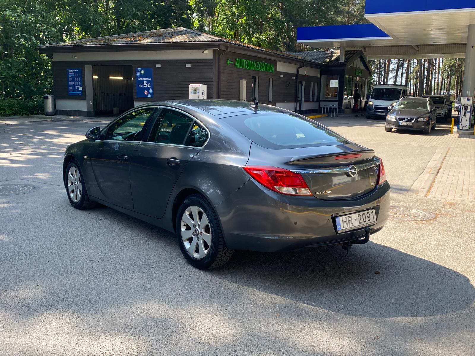 OPEL INSIGNIA