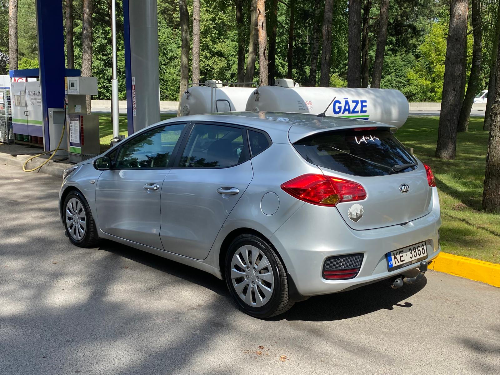KIA CEE D
